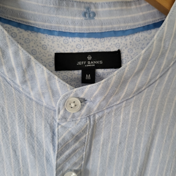 Jeff Banks / Long sleeve light blue button down shirt. M - Picture 5 of 11